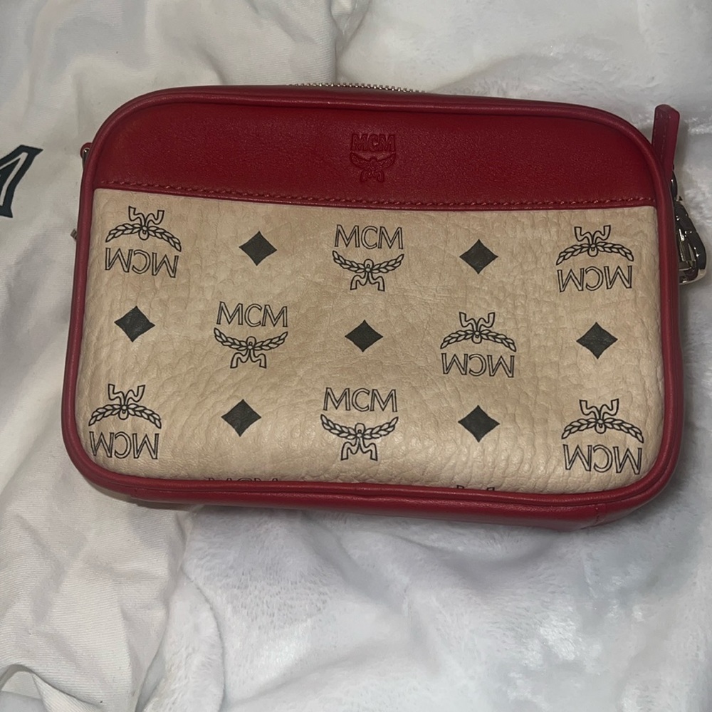 Mcm crossbody